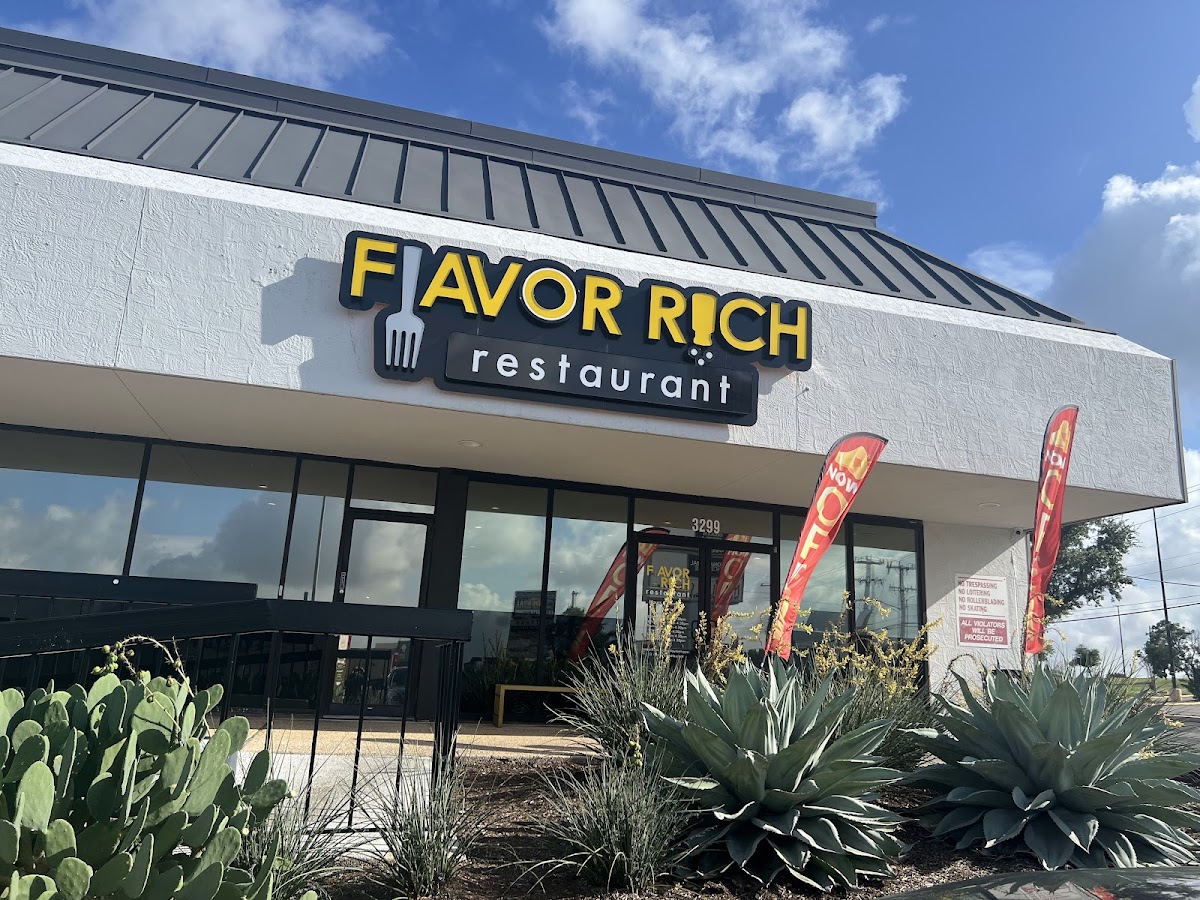 Banner Flavor Rich Restaurant 01